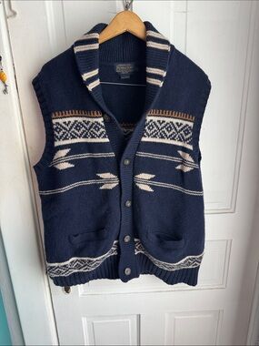 Pendleton Navy Shawl-Collar Patterned Knit Vest with Cream Accents